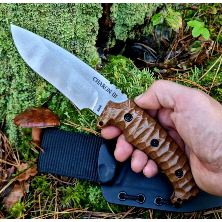 Couteau Cháron III, Dachs Knives